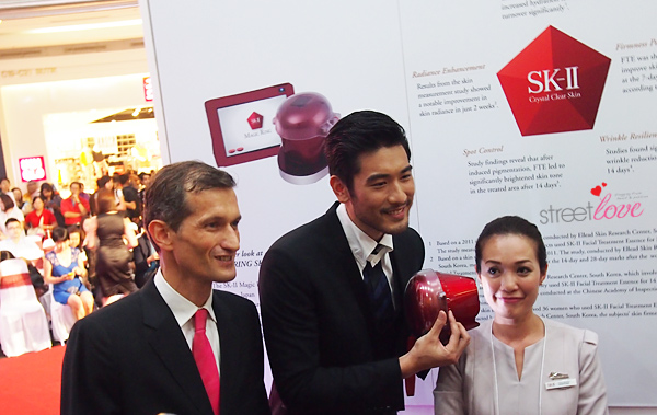 SK-II Brand Ambassador Godfrey Gao unveil Crystal Clear Skin No Compromise Event 2