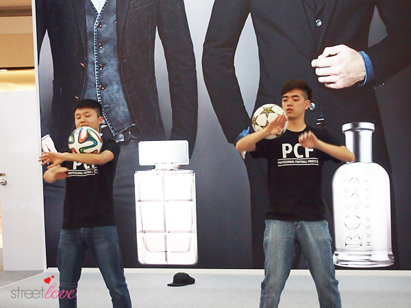 HUGO BOSS Parfums Success Beyond The Game Professional Football Freestyle 2