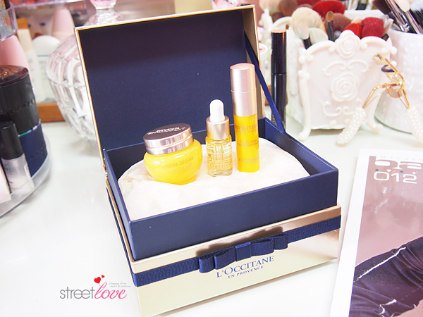 Baccarat November 2014 comes with L'Occitane Divine Skincare Gift Set Box