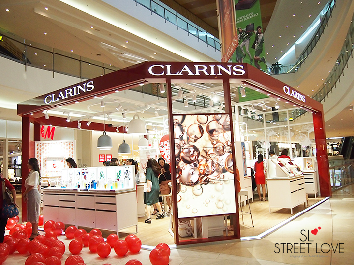 Clarins World's First Retail Kiosk IOI City Mall 1